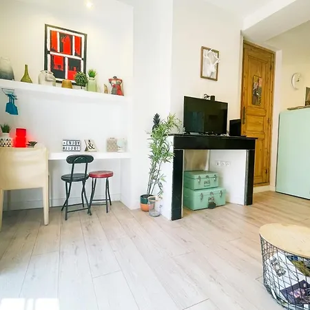 Apartment #b1 Chez Giuseppe Center Pedestrian Streets Grenoble