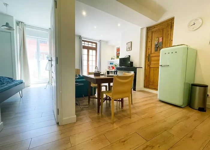 #b1 Chez Giuseppe Center Pedestrian Streets アパート グルノーブル